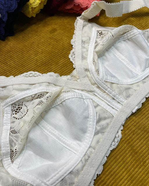 سوتین بدون فنر گیپور لعیا پشت